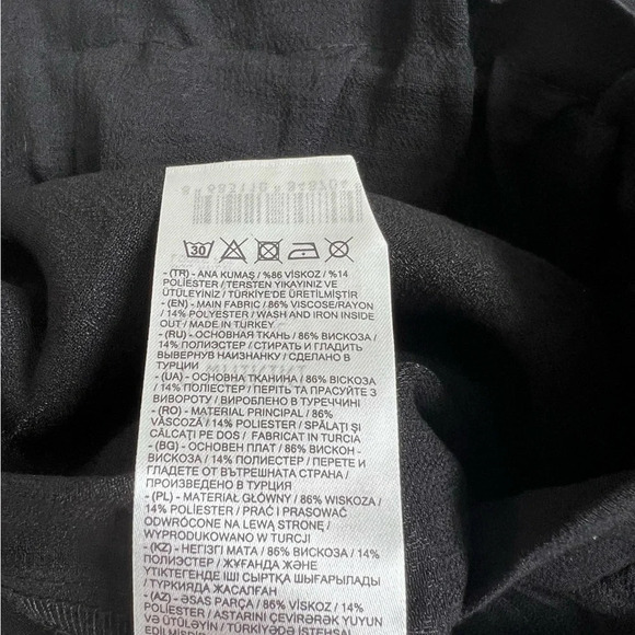 LC Waikiki Black High Waist Paperbag Wide Leg Cropped Pants Culottes Size 10 New - Picture 8 of 8